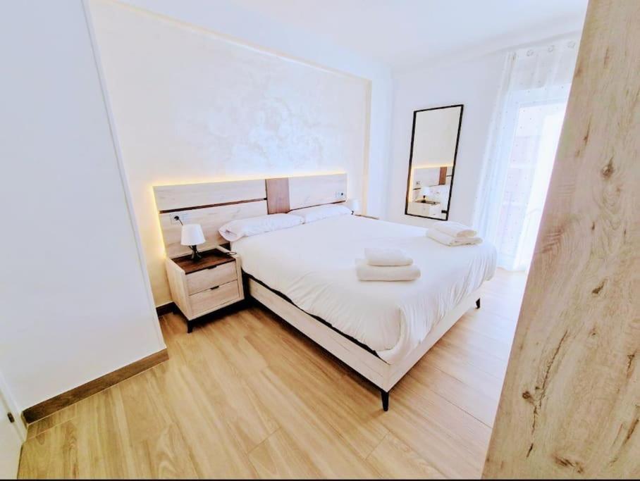 Apartamento Puerto Sol Y Mar 푸엔히롤라 외부 사진